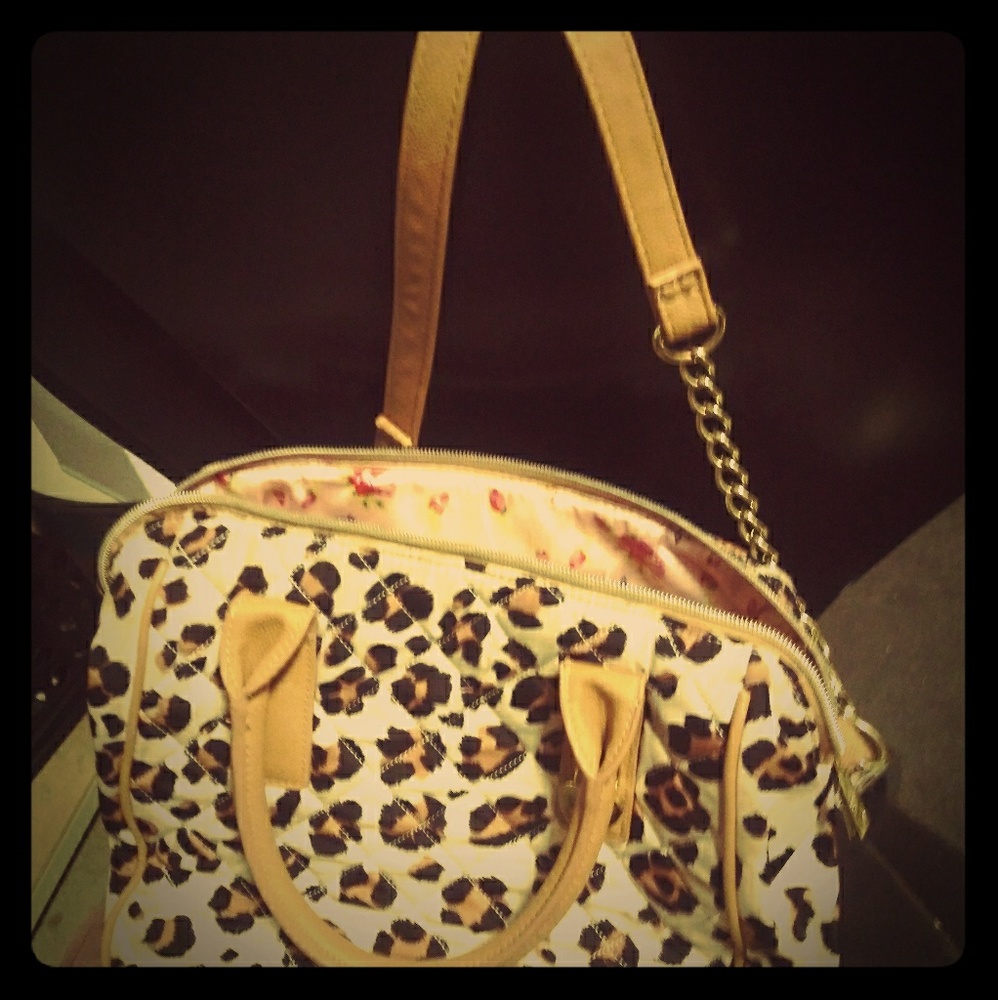 Betsey Johnson crossbody cheetah purse